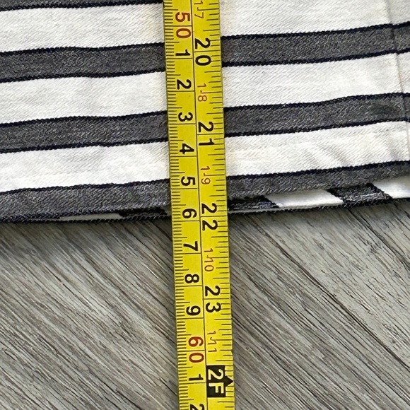 Theory Striped Top with Zipper Closure Sz 12 - Picture 7 of 9